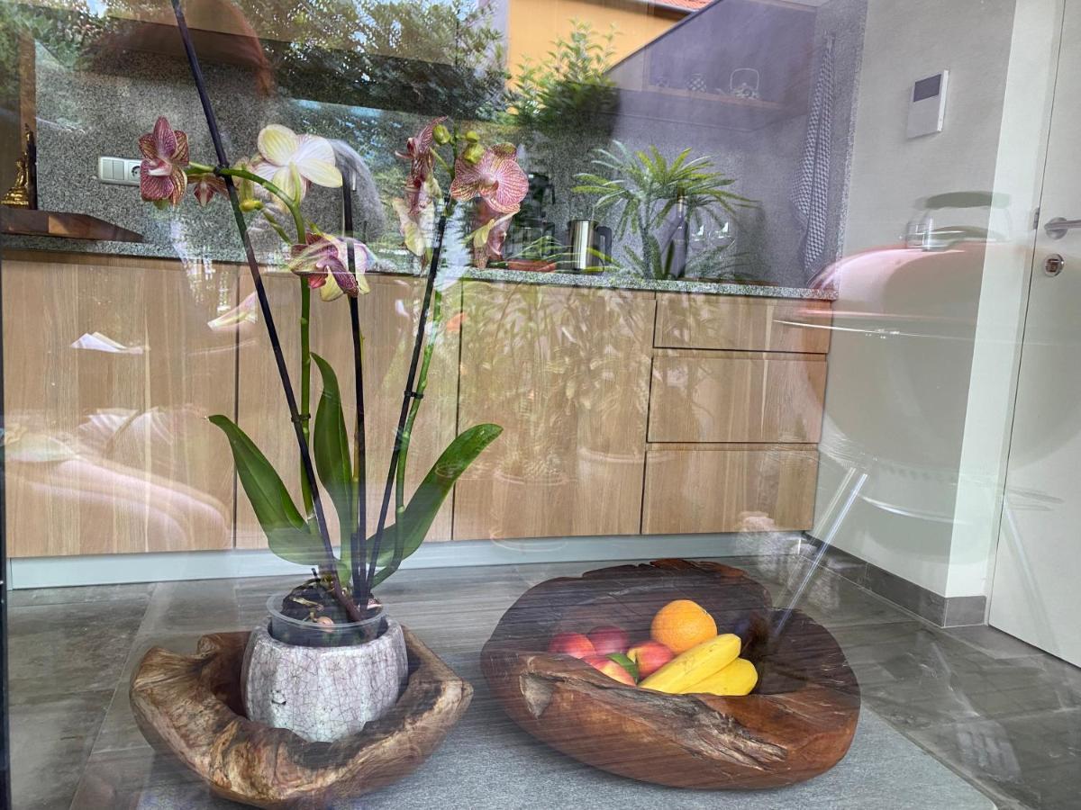 Koko Garden Apartment Porto Buitenkant foto
